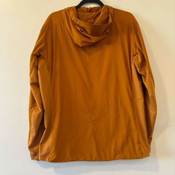 Sold - Picture 6 of 8